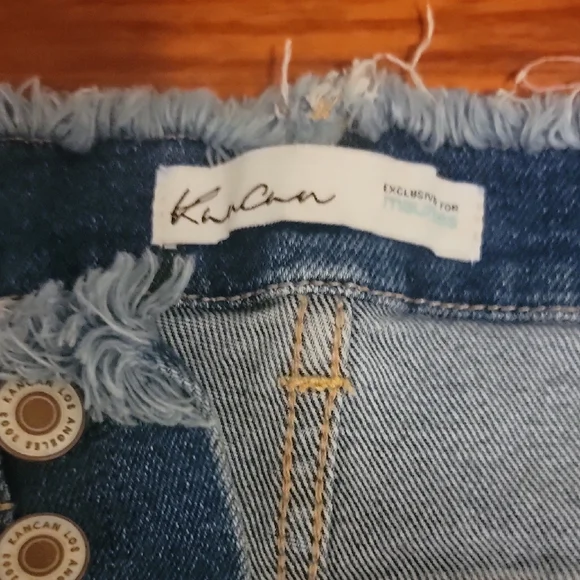 KanCan Frayed Hem Blue Jean Shorts - Picture 6 of 8